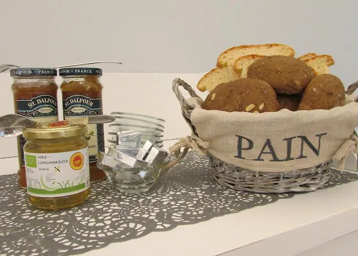 ベッド・アンド・ブレックファスト Nadine フォルリ