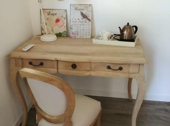 ベッド・アンド・ブレックファスト Nadine 3*