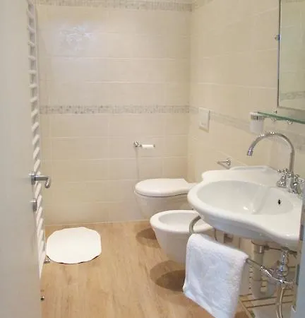 Nadine - Boutique Eco Con Parcheggio Gratuito Forlì