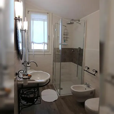 Bed and Breakfast Nadine - Boutique Eco Con Parcheggio Gratuito