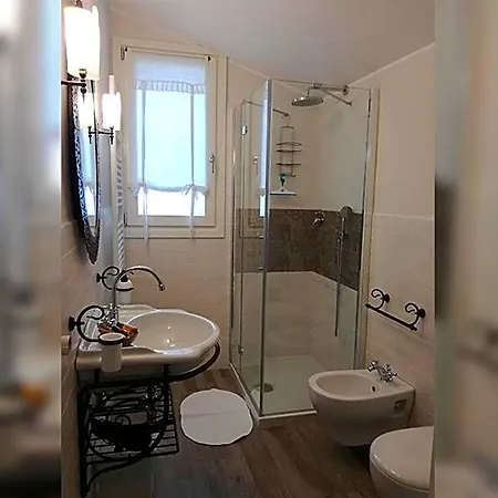 ベッド・アンド・ブレックファスト B&B Nadine Forli - Cura, Stile E Ospitalita Con Parcheggio Gratuito 3*