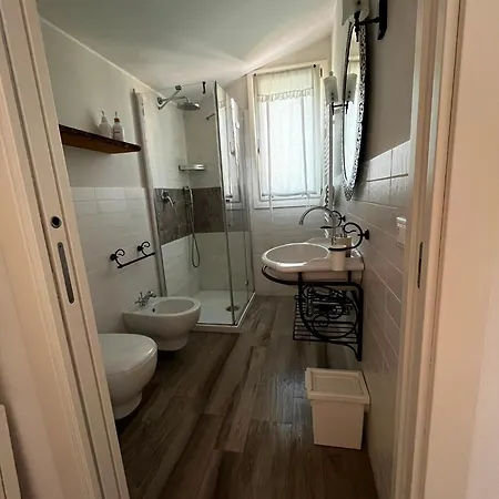 B&B Nadine Forli - Cura, Stile E Ospitalita Con Parcheggio Gratuito