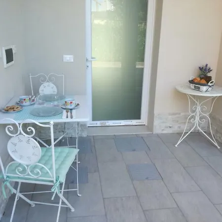 B&B Nadine Forli - Cura, Stile E Ospitalita Con Parcheggio Gratuito 3* フォルリ