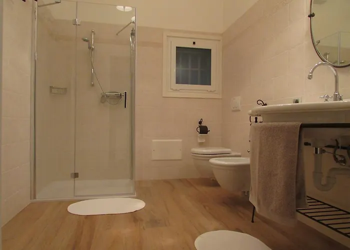 Nadine Frühstückspension Forlì