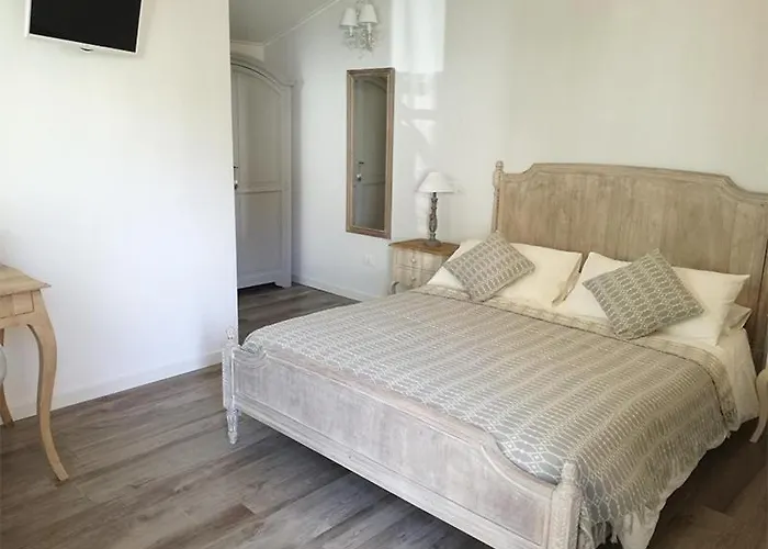 Nadine Bed and Breakfast