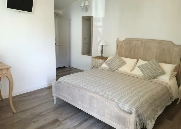 Nadine Bed and Breakfast